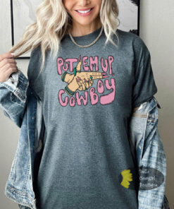 Put ’em Up Cowboy Punchy Western Women’s T-Shirt Put ’em Up Cowboy Punchy Western Women’s T-Shirt