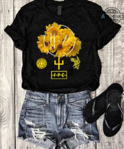 21 Pilots Yellow Flower Shirt Sweatshirt Hoodie Mens Womens Cruella Twenty One Pilots Yellow Flower Tshirt Rare Vintage Tee Reprint