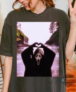 Cute Ghostface Scream Halloween Heart Hands Shirt Horror Movie Gift Cute Ghostface Scream Halloween Heart Hands Shirt Horror Movie Gift