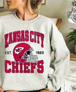 Kc Chiefs Sweatshirt Womens Mens Kids Vintage Kansas City Chiefs Football Crewneck Tshirt Sweater Hoodie Kc Chiefs Sweatshirt Womens Mens Kids Vintage Kansas City Chiefs Football Crewneck Tshirt Sweater Hoodie