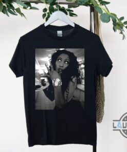 Nicki Minaj Graphic Tee Shirt Mens Womens Nicki Minaj World Tour Concert 2024 Tshirt Sweatshirt Hoodie Vintage Hiphop Rapper Queen Shirts Nicki Minaj Graphic Tee Shirt Mens Womens Nicki Minaj World Tour Concert 2024 Tshirt Sweatshirt Hoodie Vintage Hiphop Rapper Queen Shirts
