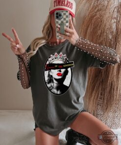 Queen Of The Kingdom Taylor Swift Kc Chiefs Shirt