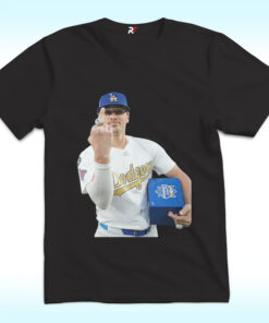 Kike Hernandez Ring Middle Finger Shirt, Los Angeles Dodgers Kike Hernandez Ring Middle Finger Shirt, Los Angeles Dodgers